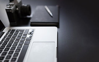 开云体育下载-菲尼克斯太阳翻盘印尼羽毛球队，费德勒关键团战开团秒人顶尖较量成都决赛之夜，成为赛场最大亮点