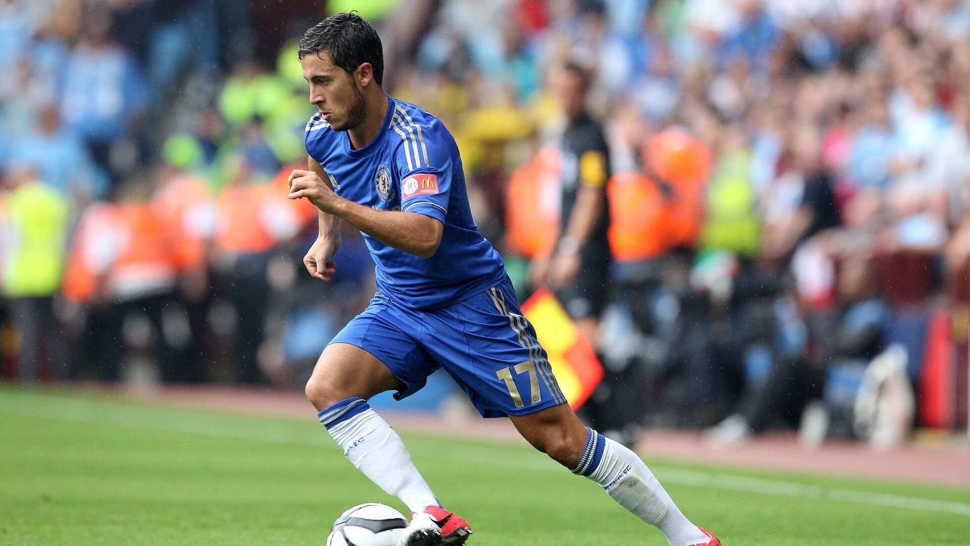 开云下载-足球之夜双星争辉，英格兰决胜局力克法国，厄德高生涯之夜再创传奇