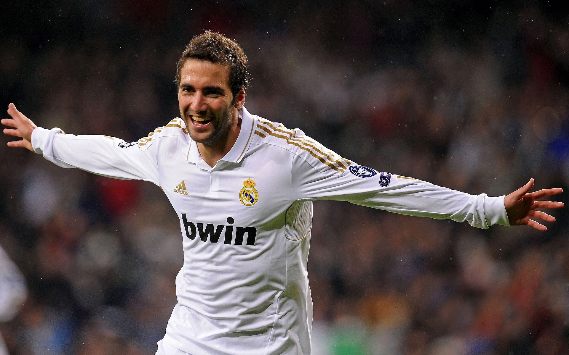 开云体育下载-加维单骑闯关！卡塔尔对阵多特蒙德，21分钟他就让比赛下班